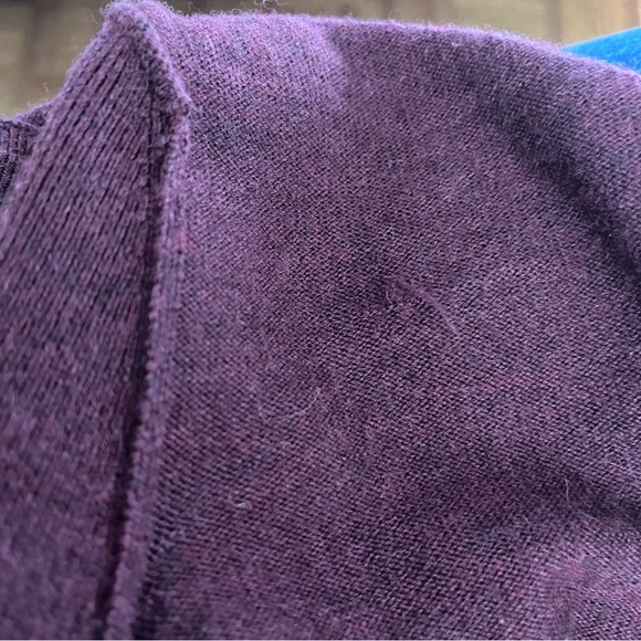 Club Monaco Merino Wool Sweater in Burgundy Size Small - Picture 11 of 12